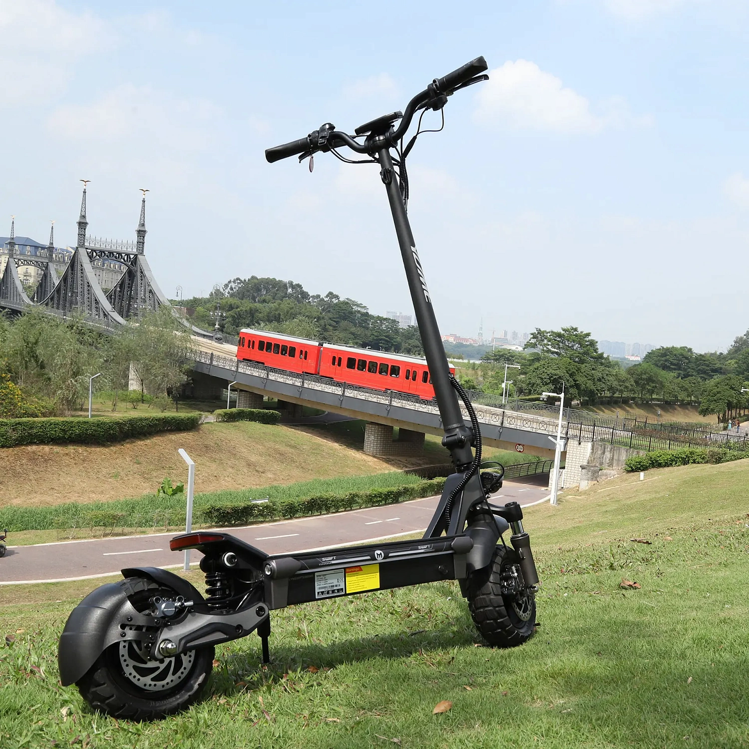 Электросамокат Swift